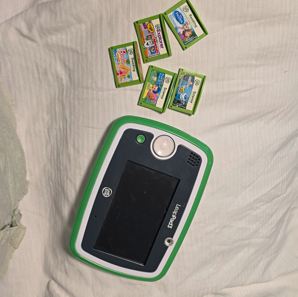 LeapFrog LeapPad3 Learning Tablet w/5 Game Cartridges Frozen +Case - Parts Only